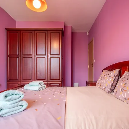 The Right Choice 18 * Sofia