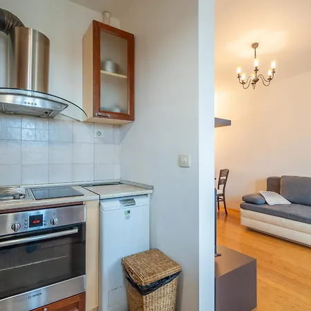 The Right Choice 18 * Sofia